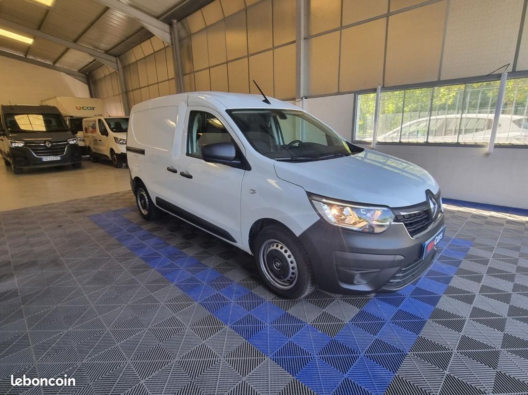 RENAULT EXPRESS 1.5 Blue dCi 95 Confort TVA Recuperable (image 10)