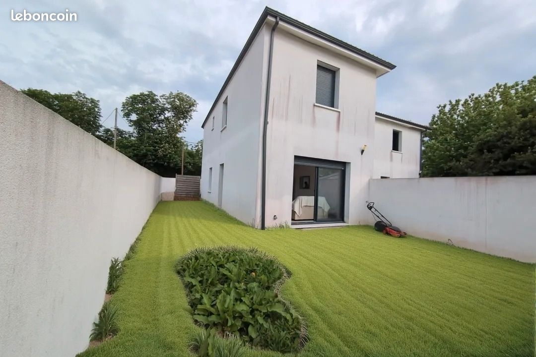 Maison 4 pièces 80 m² · à Arveyres · 80 m² · 233 200 €