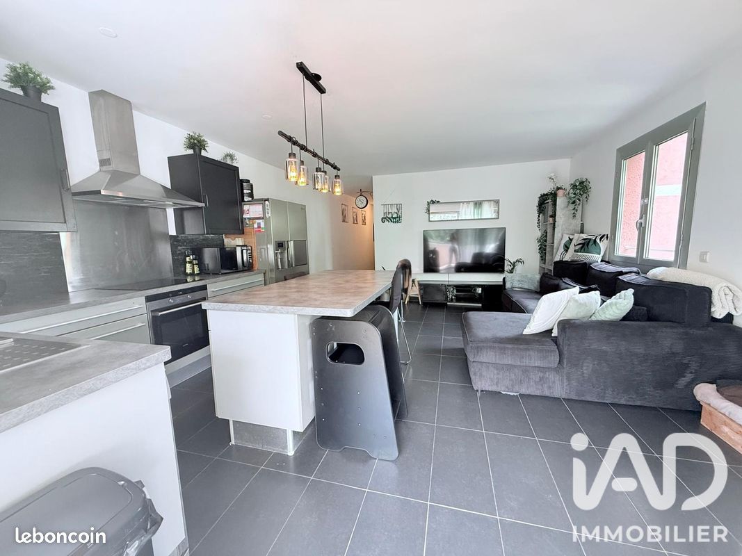 Appartement 3 pièces 63 m² · à Menton · 63 m² · 280 000 €