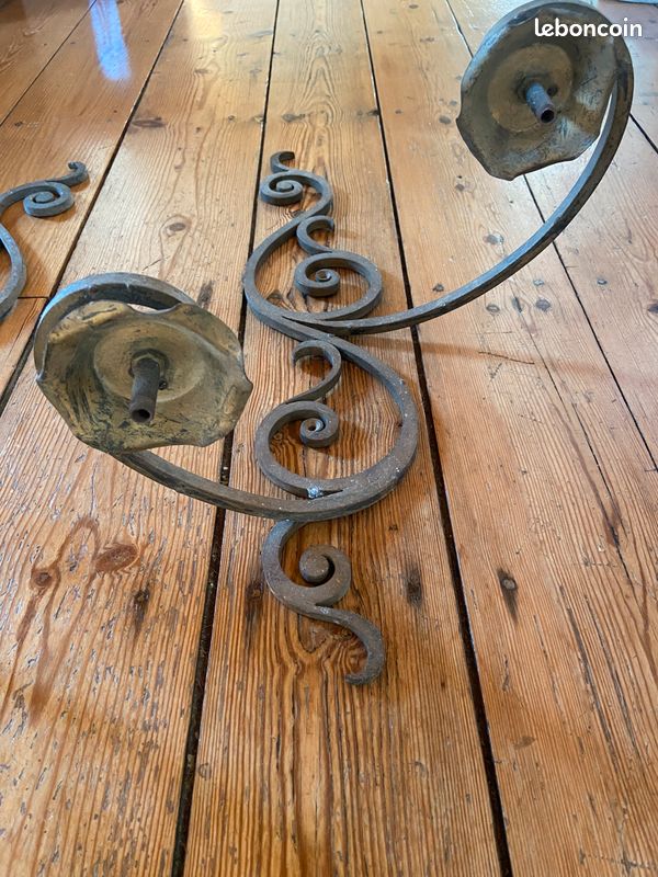 Paire d’appliques en fer forgé (image 3)