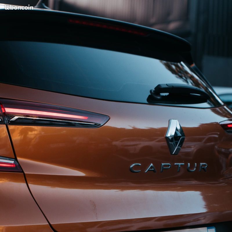 RENAULT Captur 1.3 TCe 160ch FAP Intens EDC (image 9)