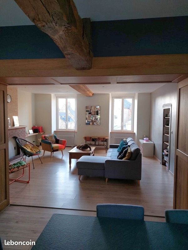 Maison 8 pièces 200 m² · à Montsûrs · 200 m² · 289 800 €