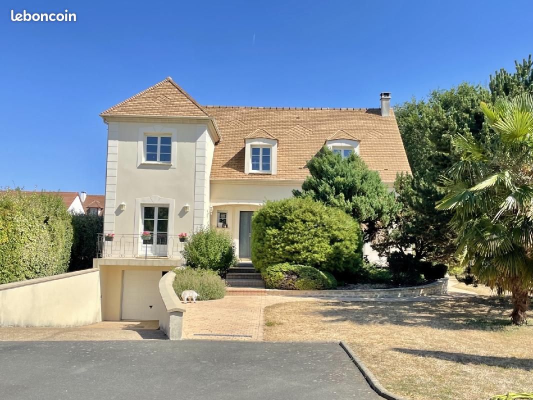 Maison 7 pièces 158 m² · à Milly-la-Forêt · 158 m² · 557 000 €