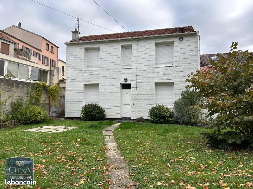 Maison 3 pièces 74 m² · à Saint-Memmie · 74 m² · 750 €