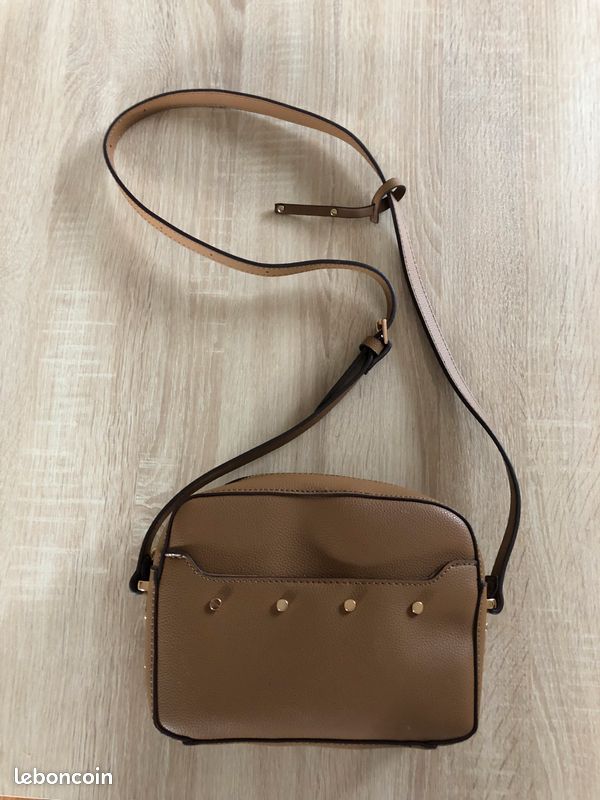 Sac Besace Galeries Lafayettes Sac Louis Vuitton Sac Marque