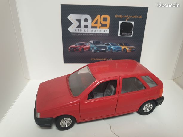 Fiat Tipo (cod. 0125) - 1/24 staré Bburago zaprášené