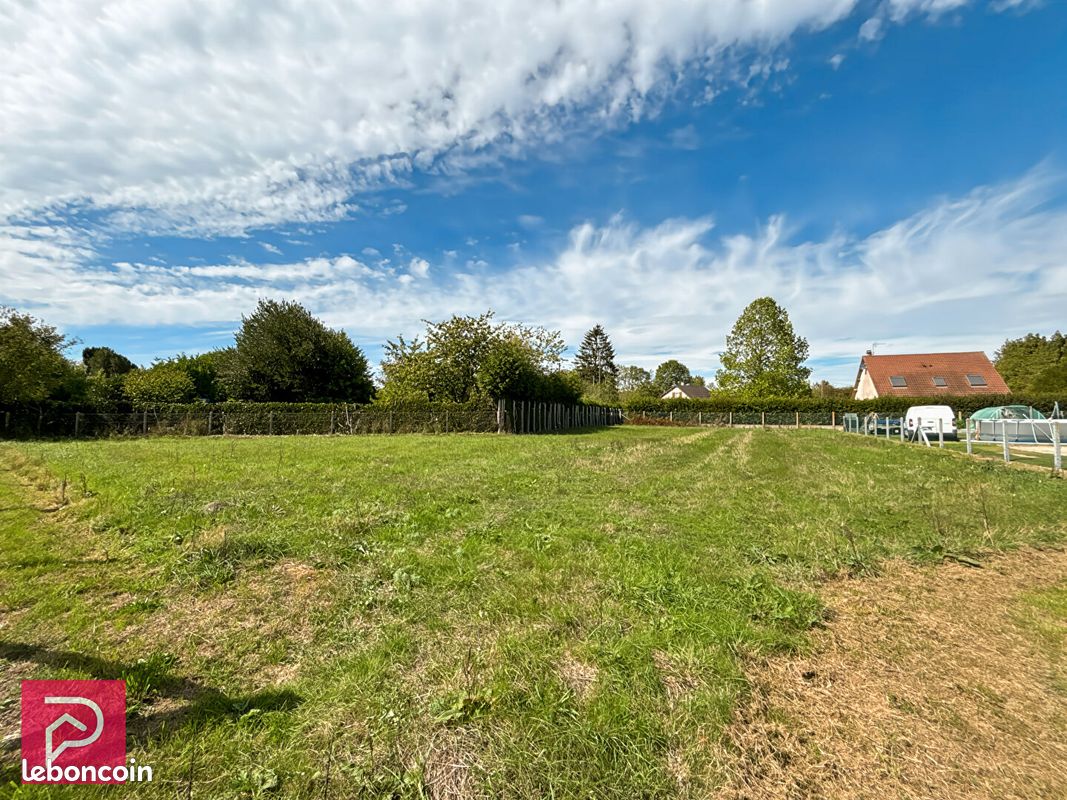 Terrain 1045 m² · à Serquigny · 1 045 m² · 46 000 €
