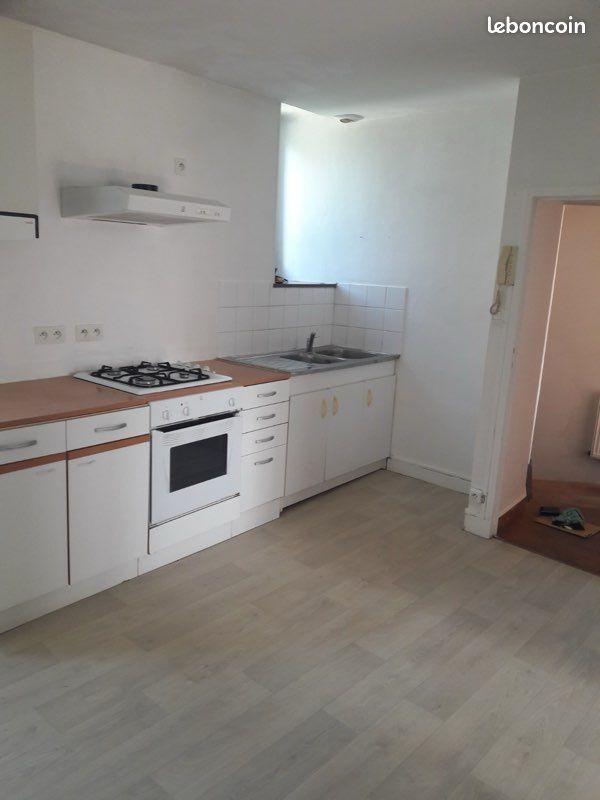 Appartement 4 pièces 98 m² · à Mayenne · 98 m² · 560 €/mois