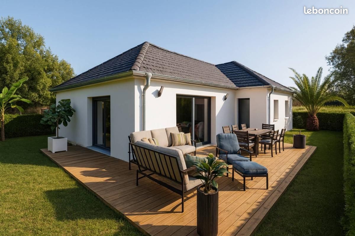 Maison 5 pièces 99 m² · à Port-en-Bessin-Huppain · 99 m² · 257 800 €