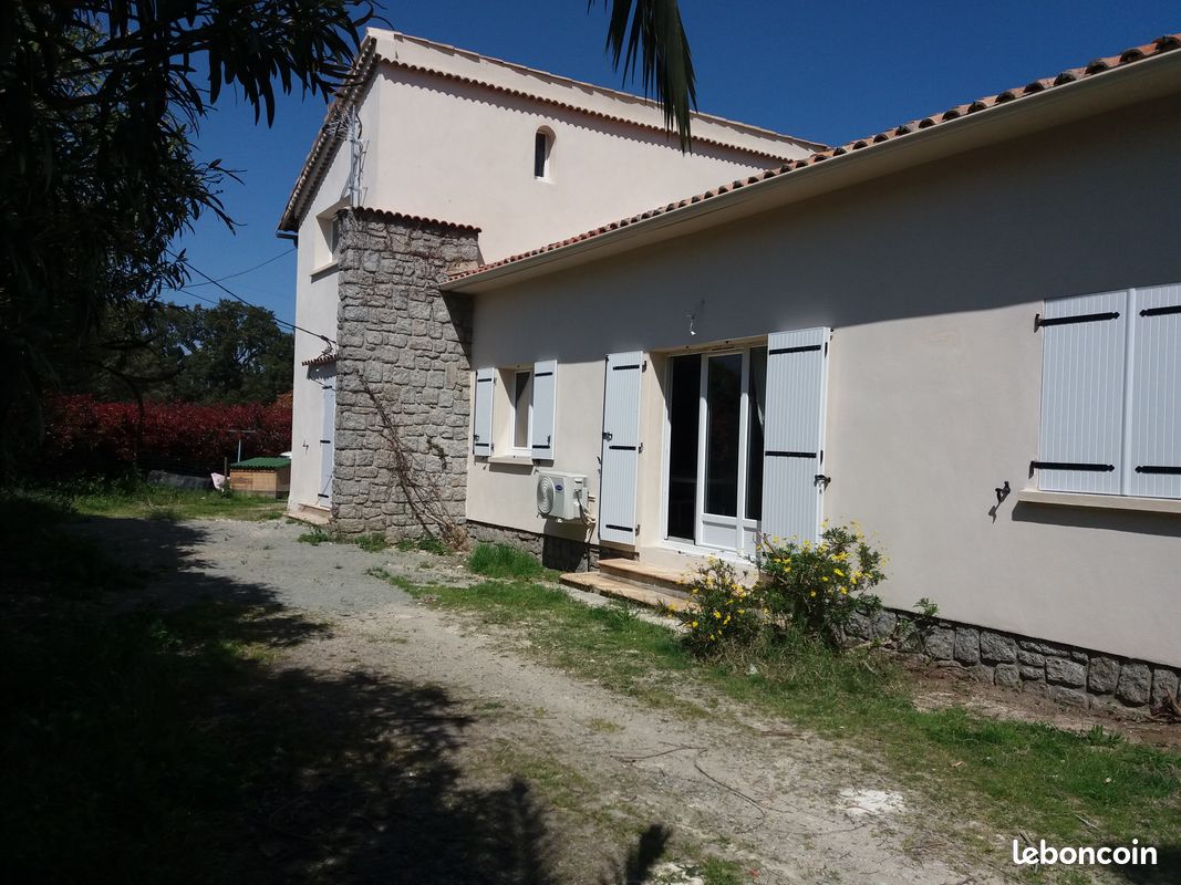 Maison entre mer et montagne (image 1)