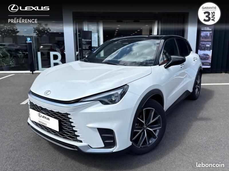 Lexus LBX 1.5 136ch Emotion 2WD (image 1)