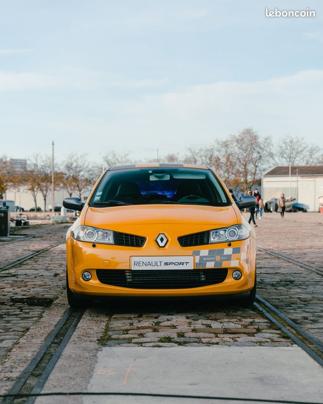 Megane 2 RS F1 Team Française (image 1)