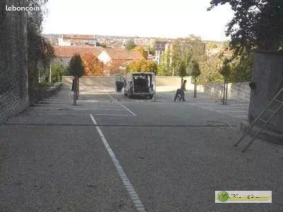Parking/box Angoulême · 65 €/mois