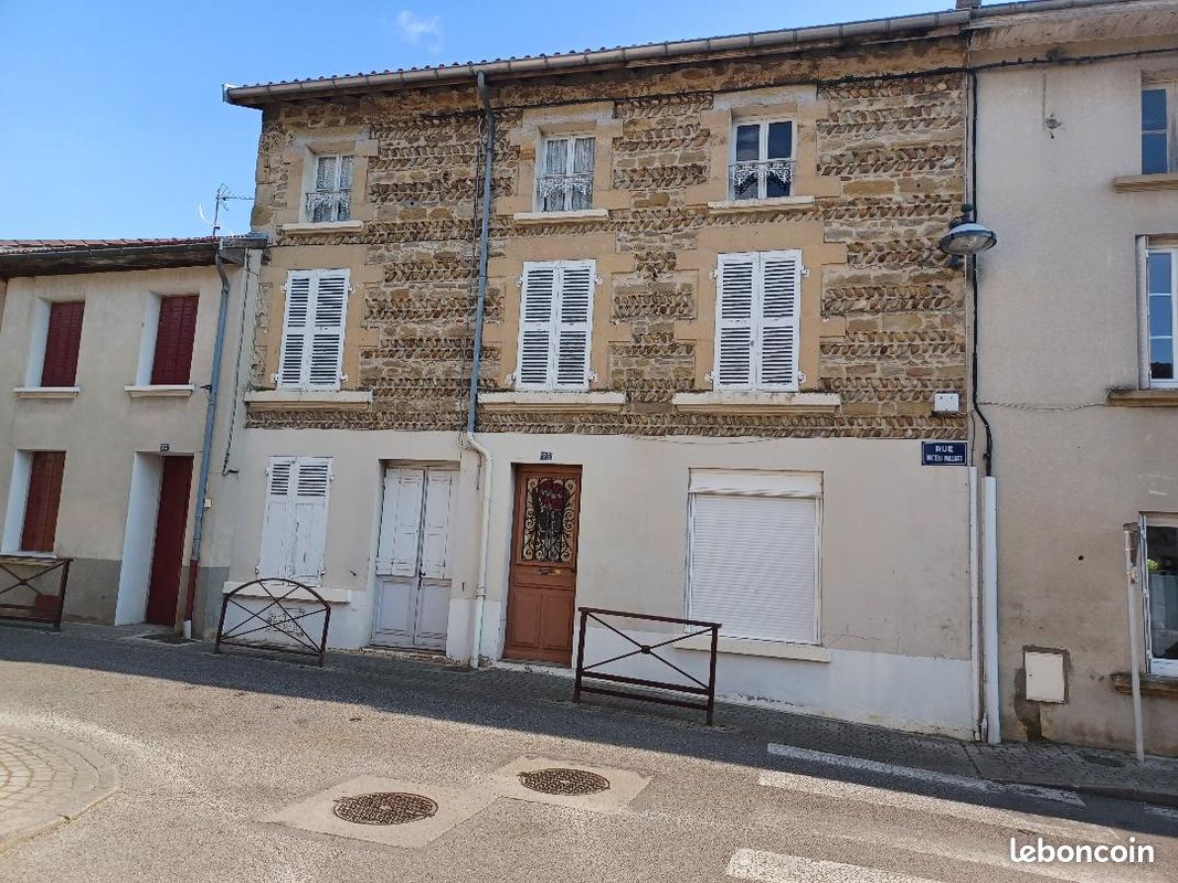 Maison 10 pièces 170 m² · à Saint-Jean-de-Bournay · 170 m² · 258 000 €
