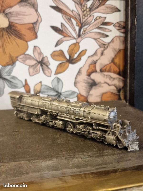 Gros Lot De Trains Jouef – Locomotives Vapeur, Wagons, TGV – Occasion