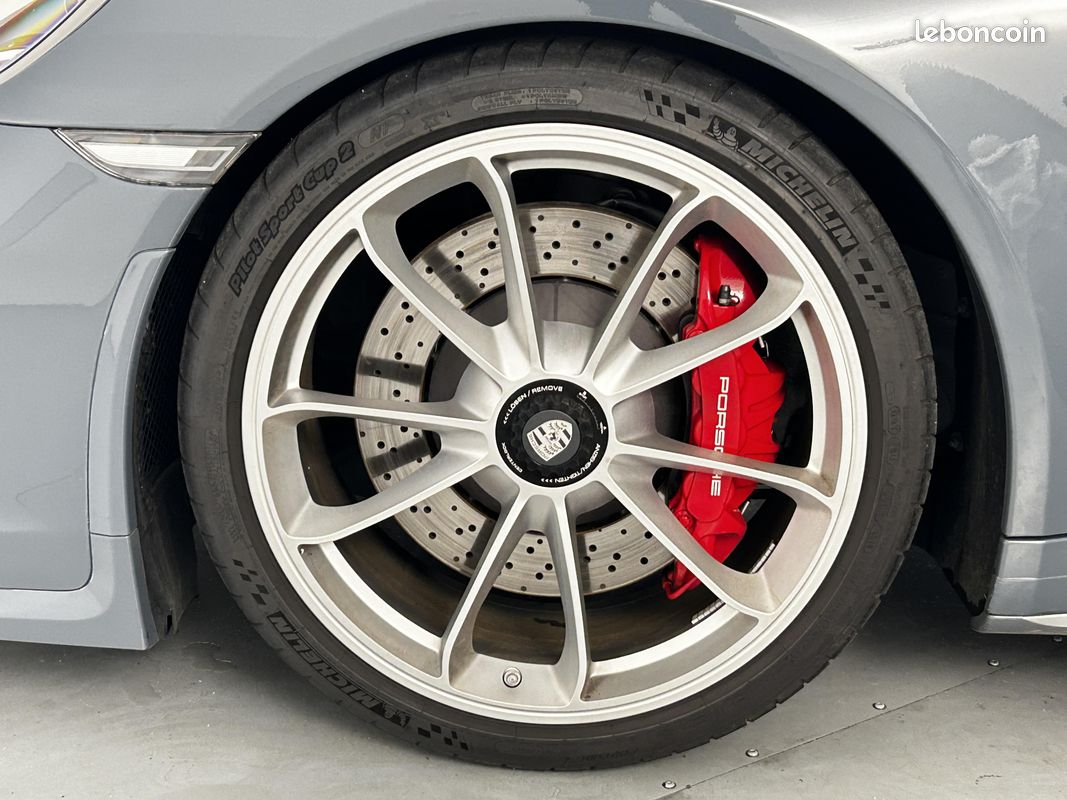 PORSCHE 911 GT3 4.0i (image 9)