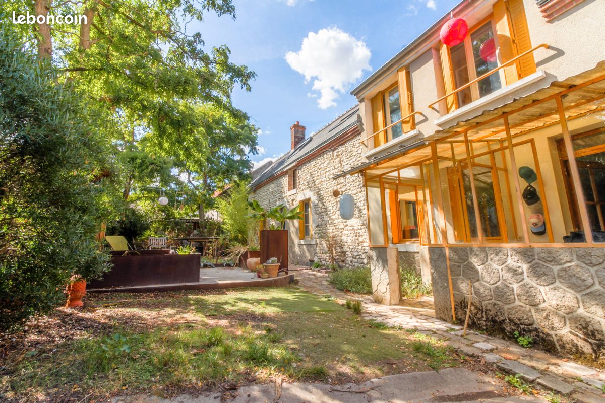 Maison 5 pièces 130 m² · à Cléry-Saint-André · 130 m² · 280 000 €