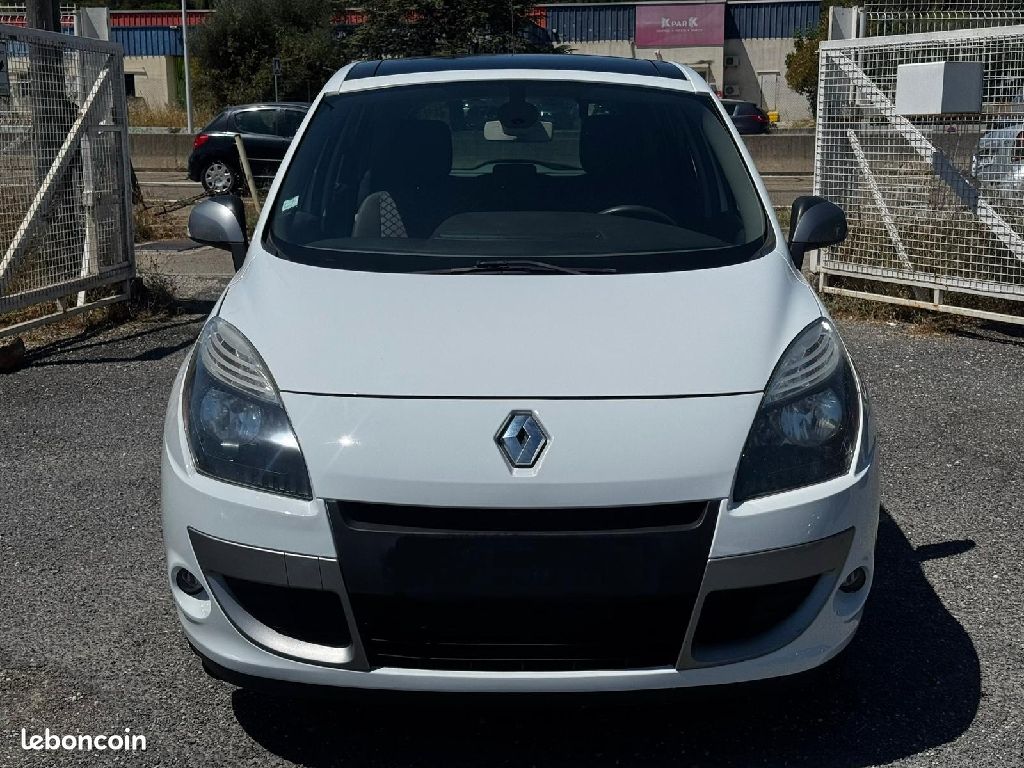 Renault Scénic III 1.6 dCi 130 CV eco2 15th GPS (image 2)