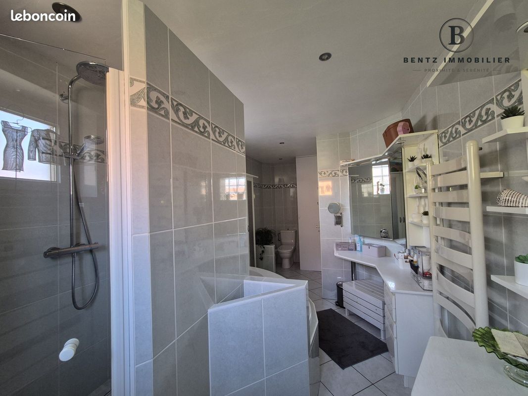 Propriété 7 pièces 161 m² (image 10)