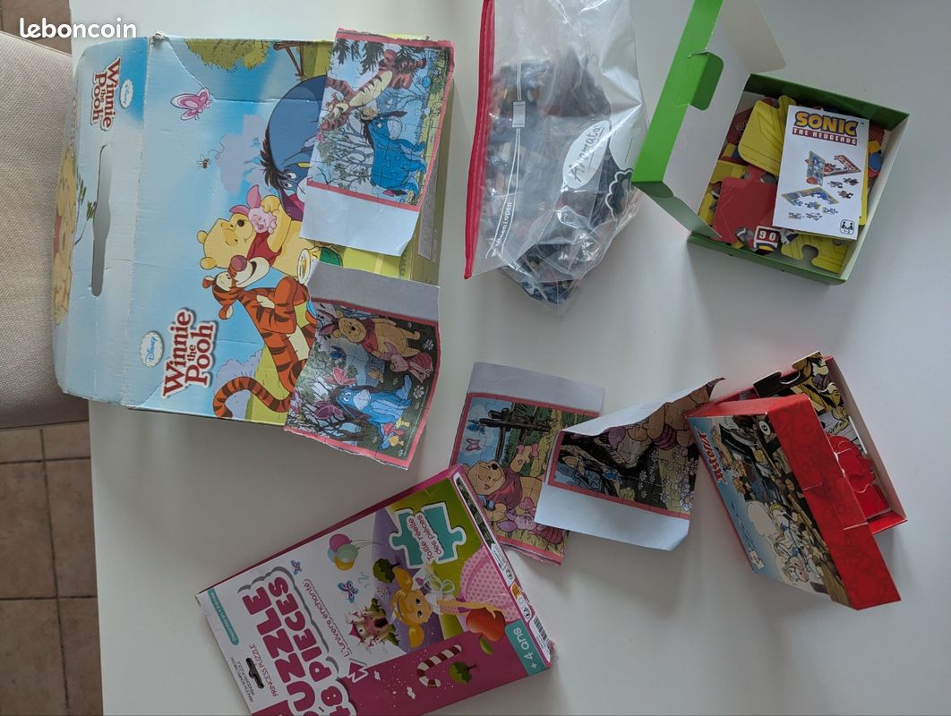 Lot 7 puzzles princesse Winnie l'ourson sonic asterix (image 2)