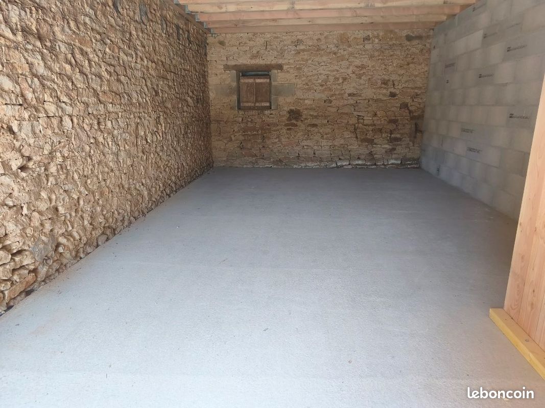 Box de stockage garage fermé proche Poitiers · à Romagne · 180 €