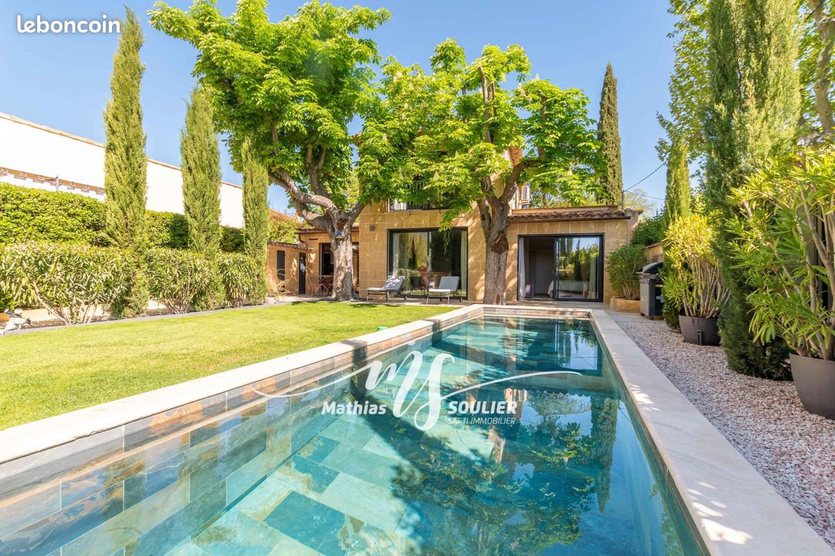 Maison 6 pièces 182 m² · à Aix-en-Provence · 182 m² · 2 160 000 €