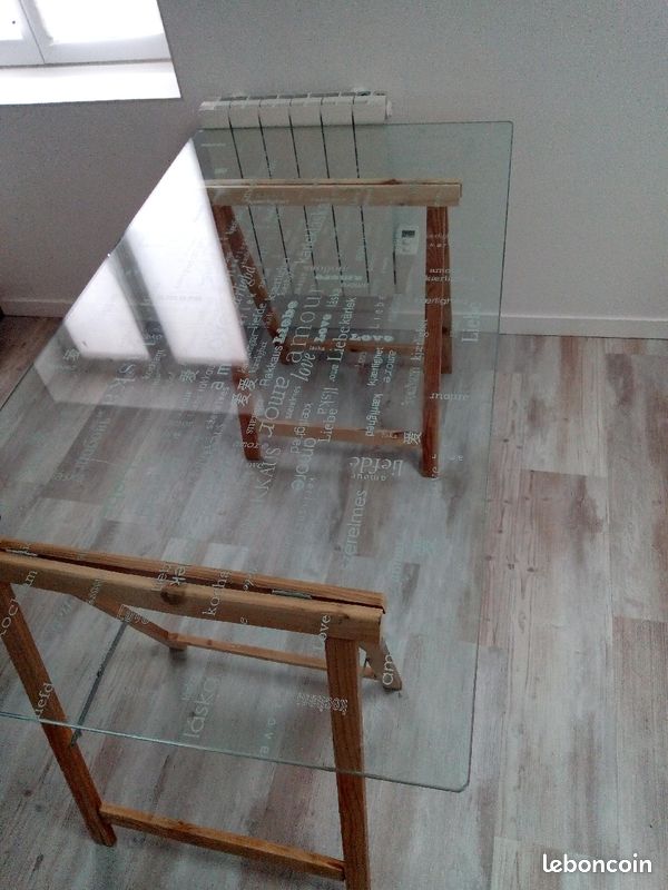 Ensemble table et 2 chaises (image 2)