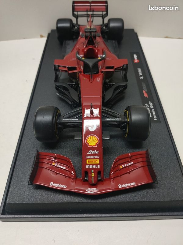 Burago 1/18 – Ferrari SF1000 De Vettel (GP Toscane 2020) + Figurine Pilote – Occasion