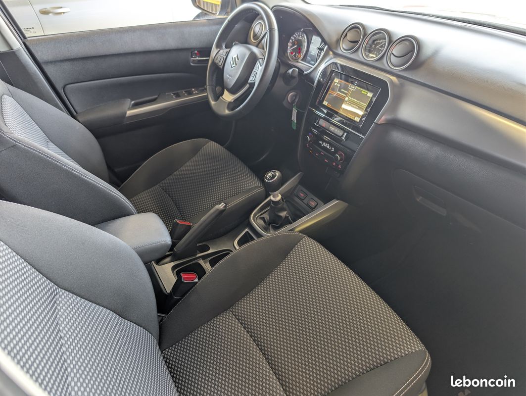 Suzuki VITARA 1.4 BOOSTERJET HYBRID 129CH GRAND LARGE (image 12)