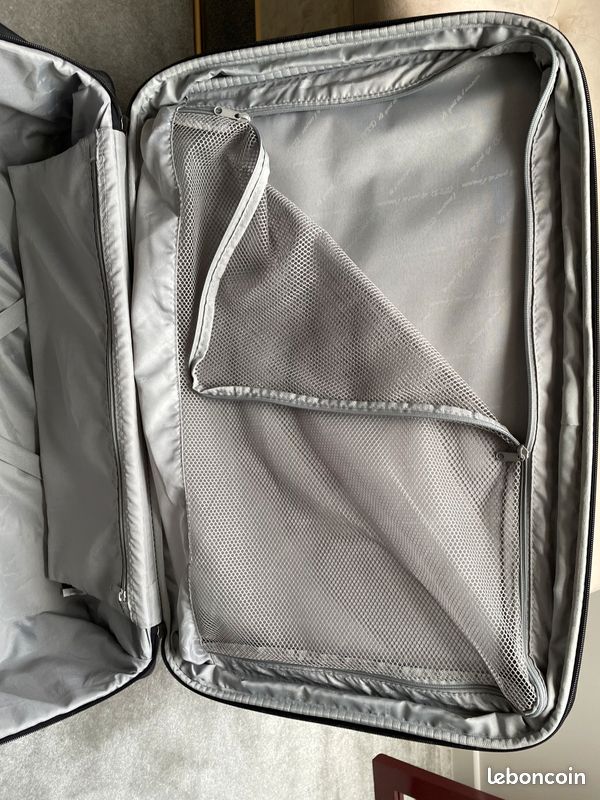 Valise à roulettes (image 8)