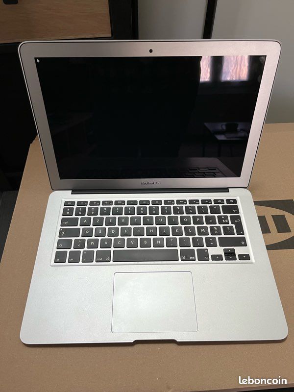 MacBook Air 13.3 1.6 GHz 8go (image 1)