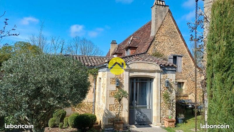 Maison 7 pièces 264 m² · à Val de Louyre Et Caudeau · 264 m² · 572 000 €