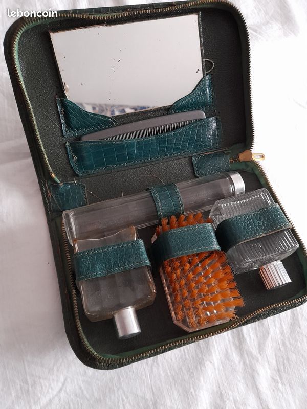 Trousse de voyage vintage (image 3)