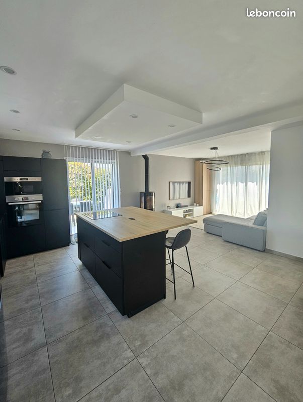 Maison 5 pièces 123 m² · à Brécé · 123 m² · 375 000 €