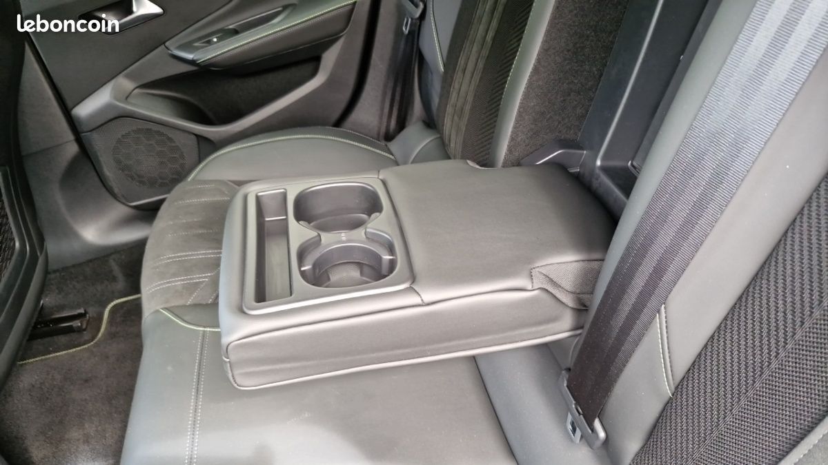 Peugeot 308 PHEV 225 E-EAT8 GT (image 28)