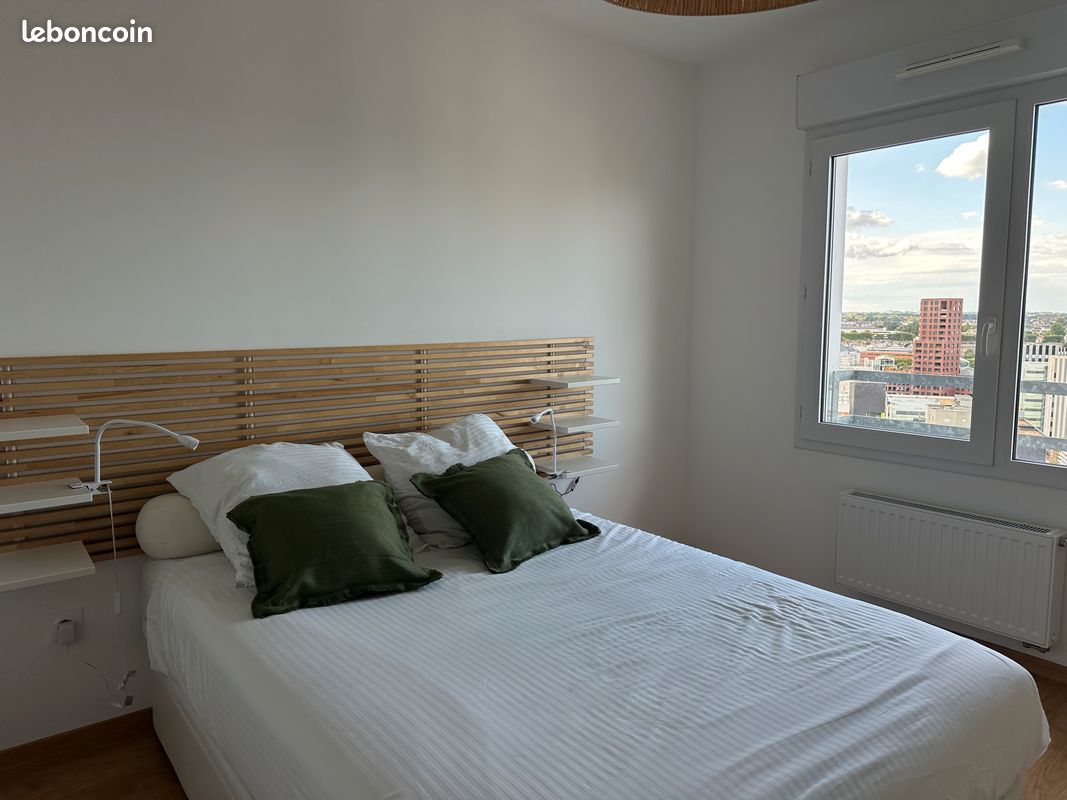 A vendre - T2 de 48.78m² - Dernier étage - Balcon vue Loire - Parking (image 6)