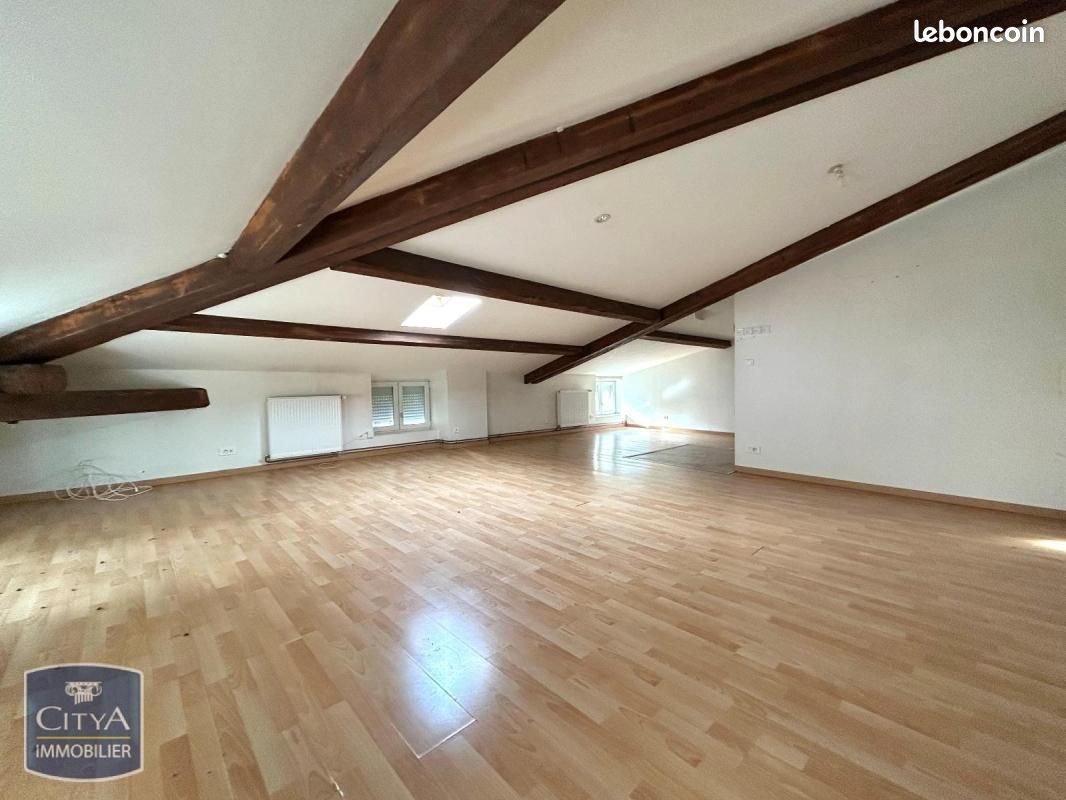 Appartement 2 pièces 38 m² · à Saint-Just-Malmont · 38 m² · 340 €/mois