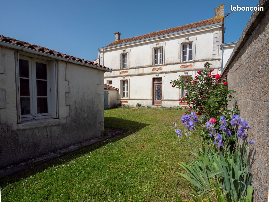 Maison 6 pièces 132 m² · à Fouras · 132 m² · 325 000 €