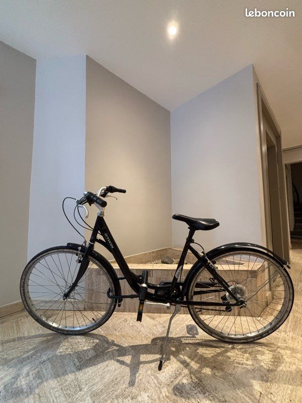 Vélo électrique Velo Btwin Elops 100 Vélo B Twin Elops 100