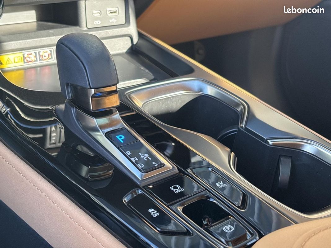Lexus NX 350h Luxe 2WD PACK DESIGN MY25 (image 14)