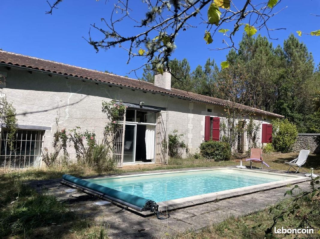 Maison 6 pièces 272 m² · à Saint-Jean-d'Ataux · 272 m² · 435 750 €