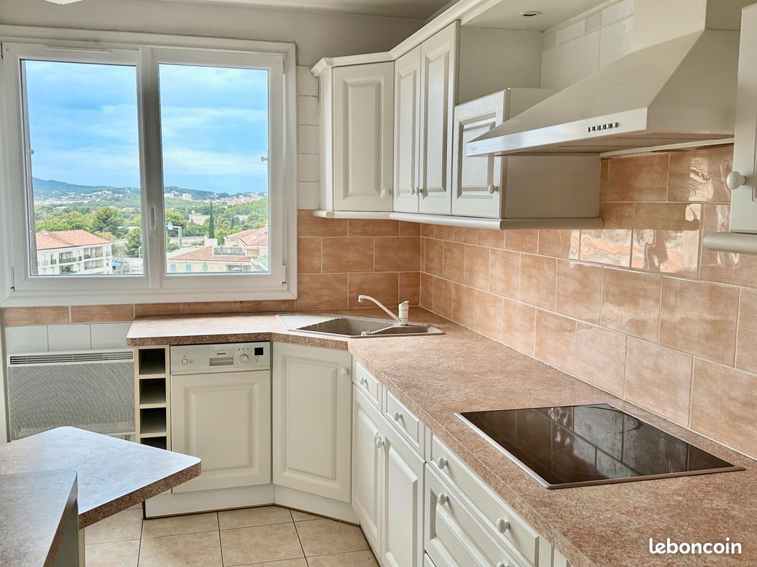 Appartement 3 pièces 72 m² · à Toulon · 72 m² · 185 000 €