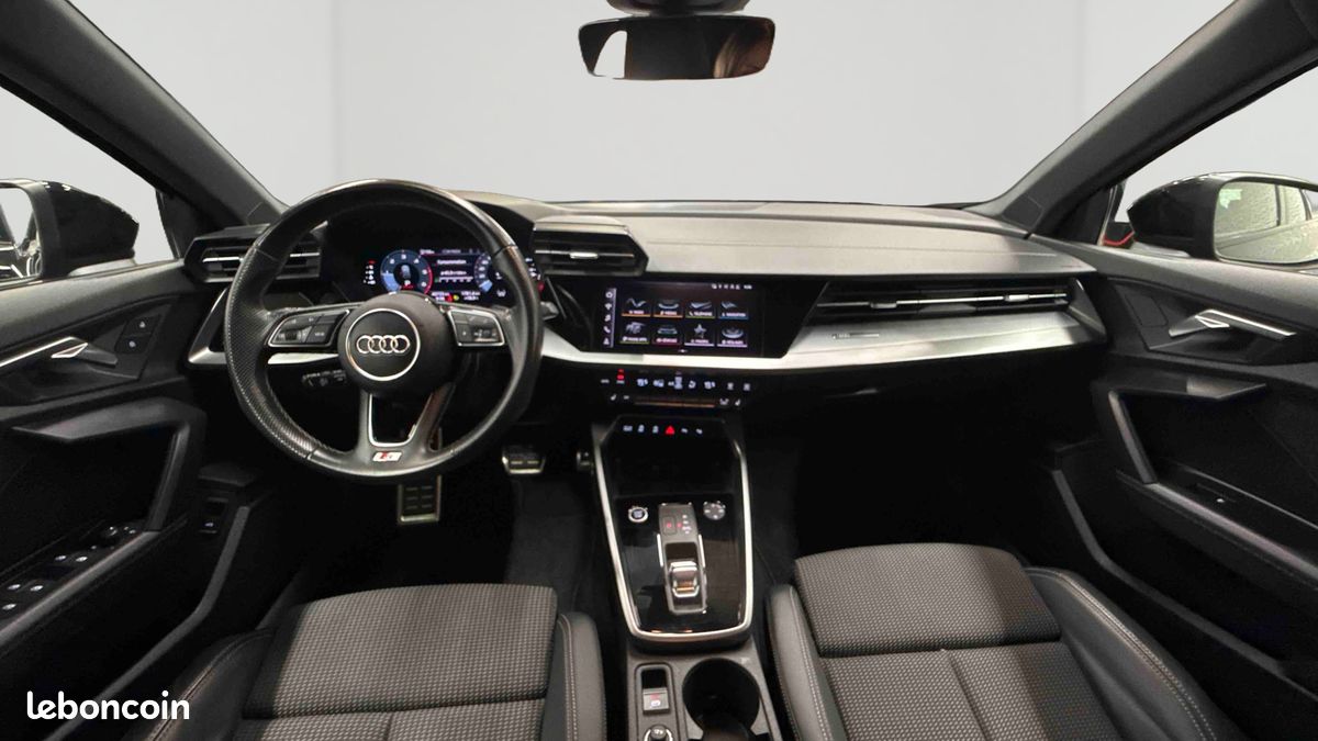 AUDI A3 Sportback 35 TDI 150 S tronic 7 S Line (image 9)