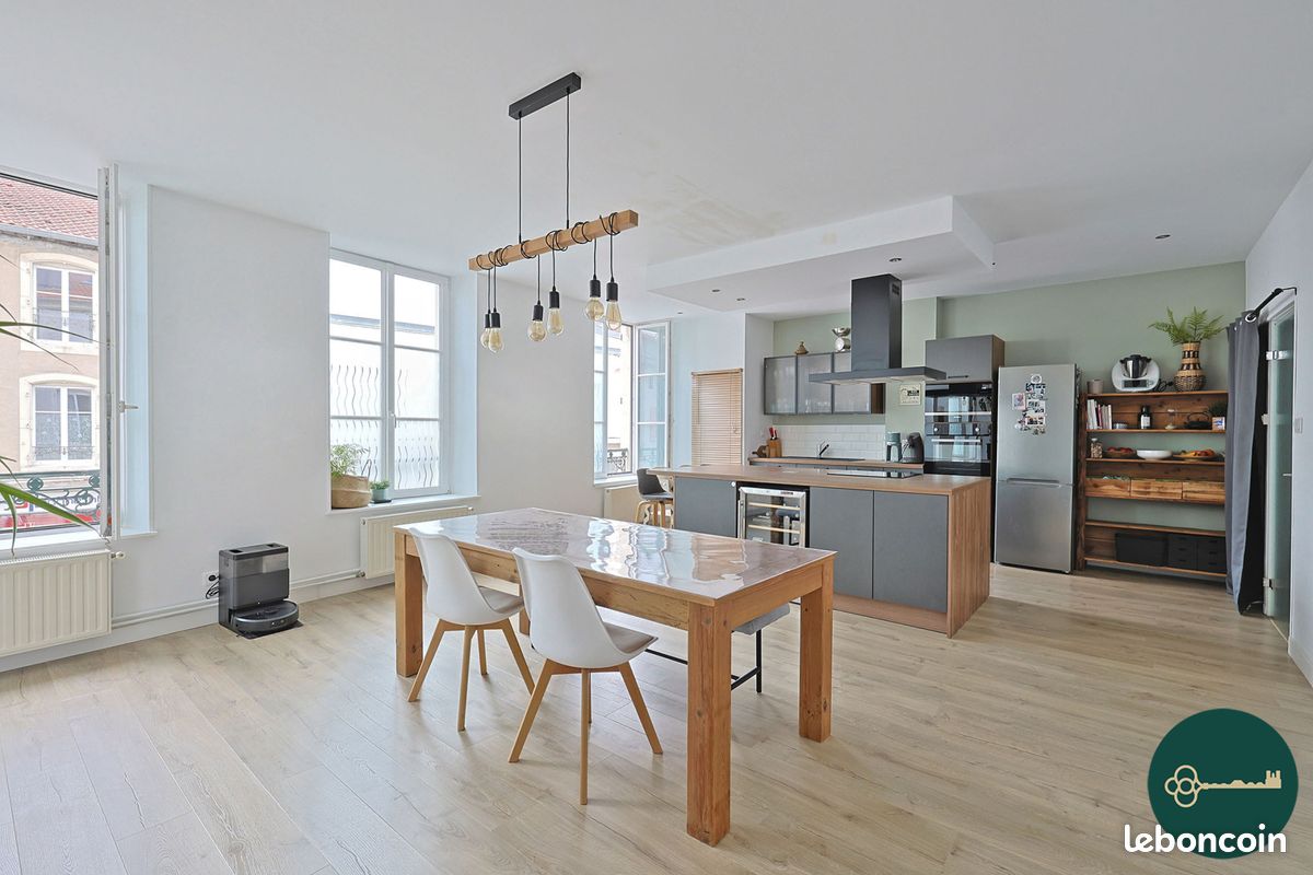 Appartement 7 pièces 173 m² · à Toul · 173 m² · 240 000 €