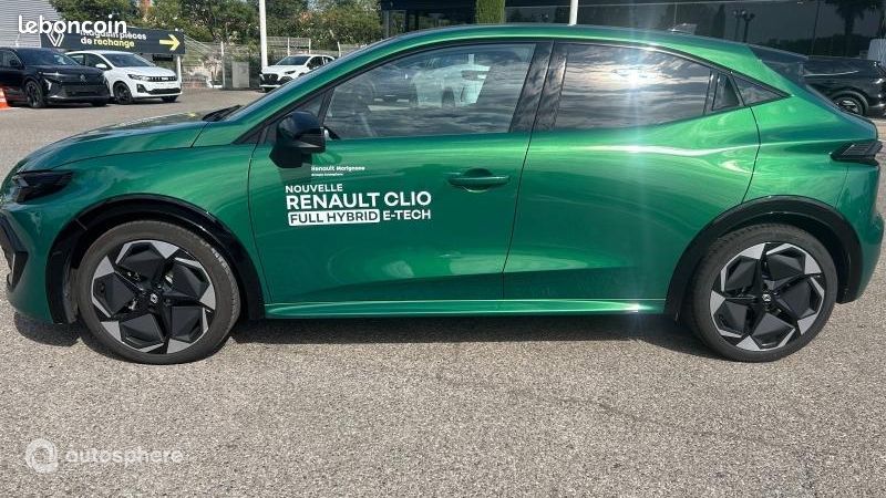 Renault Clio 1.8 E-Tech 160ch full hybrid Techno (image 4)