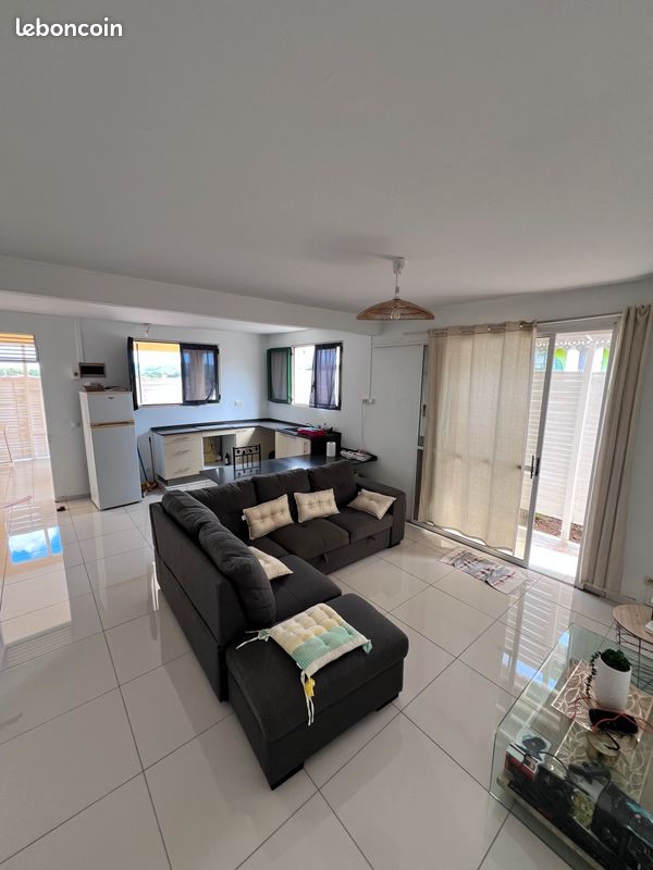 Appartement 2 pièces 58 m² · à Le Lamentin · 58 m² · 990 €