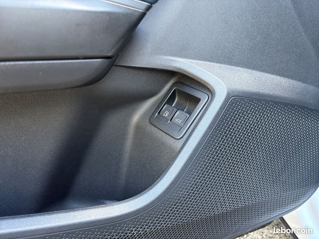 CUPRA DSG VZ 150Ch Garantie 12 mois Toit ouvrant (image 22)