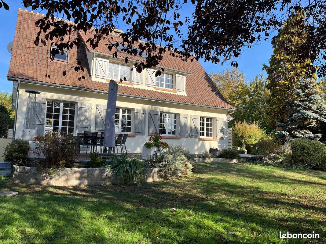 Maison 8 pièces 190 m² · à Villecresnes · 190 m² · 630 000 €