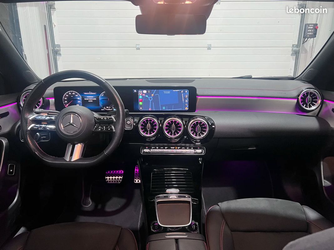 Mercedes-Benz CLASSE CLA 250e AMG Line - Suivi chez Mercedes - Full Options - Camera 360° - Carplay - Toit Ouvrant - Sieges avant Chauffants - Affichage tête haute (image 17)