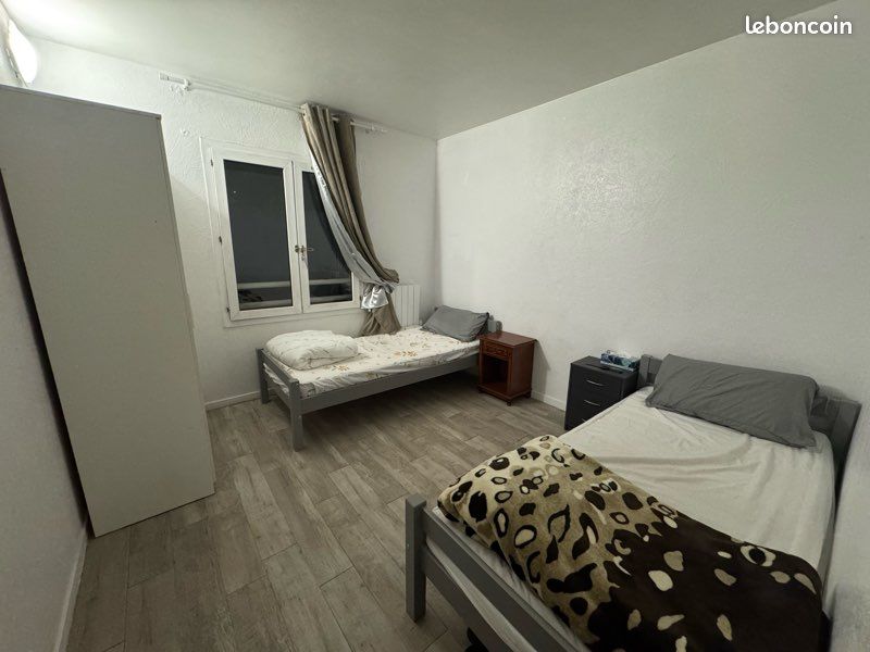 Appartement 2 pièces 48 m² · à Évry-Courcouronnes · 48 m² · 300 €/mois